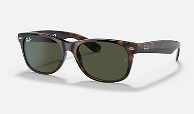 NEW CLASSIC in Black and Green - | Ray-Ban®