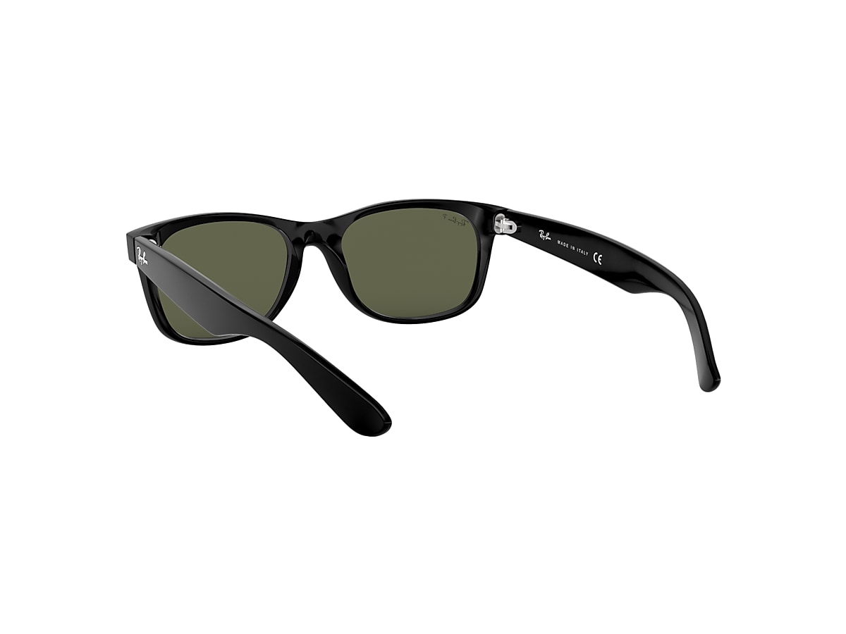 NEW WAYFARER CLASSIC Sunglasses in Black and Green - RB2132 NEW WAYFARER CLASSIC Sunglasses in Black and Green - RB2132