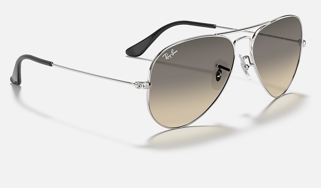 Thunder Whose Vagrant Aviator Gradient Sunglasses in Silver and Light Grey | Ray-Ban®