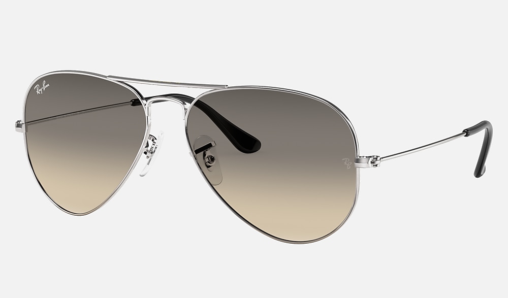 AVIATOR GRADIENT Sunglasses in Silver and Grey - RB3025 | Ray-Ban®