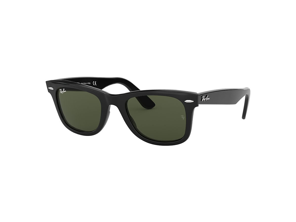Original Wayfarer Classic Sunglasses in Black and Green | Ray-Ban®