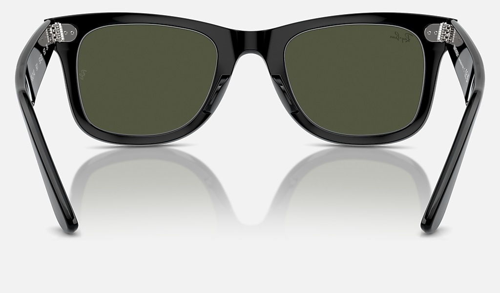 Fiasko Lingvistik snyde Original Wayfarer Classic Sunglasses in Black and Green | Ray-Ban®