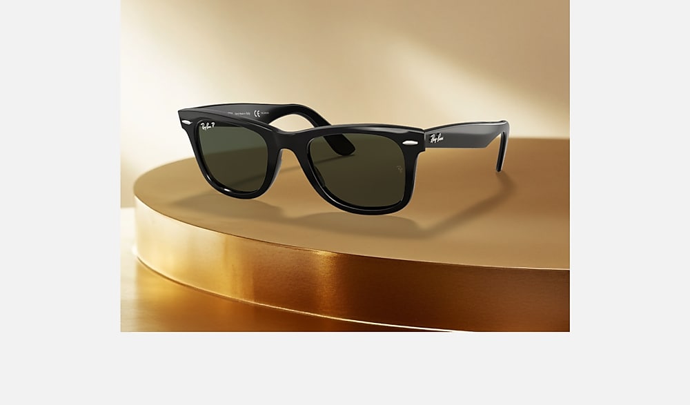 ORIGINAL WAYFARER CLASSIC Sunglasses in Black and Green - RB2140 | Ray-Ban®  EU