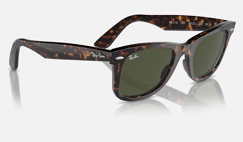 Original Wayfarer Classic Sunglasses in Tartaruga and Verde | Ray-Ban®