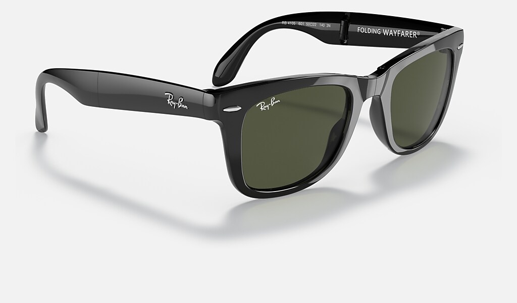 Check out the Wayfarer Folding Classic at ray-ban.com