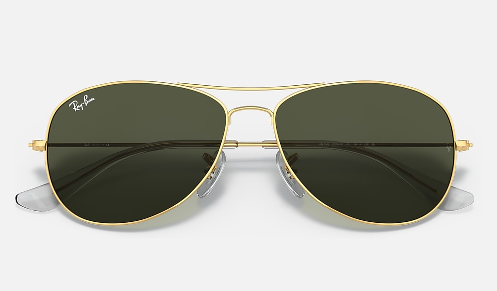 Downward fair in the middle of nowhere Cockpit Sunglasses in Gold and Green | Ray-Ban®