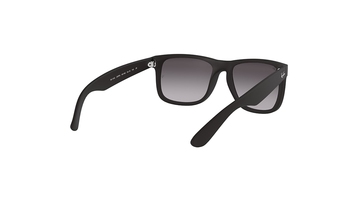 Hoeveelheid van Doodt verlies Justin Classic Sunglasses in Black and Dark Grey | Ray-Ban®