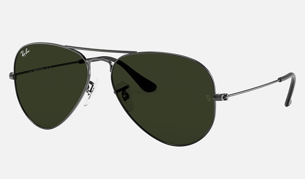 AVIATOR CLASSIC Sunglasses in Gunmetal and Green - RB3025 | Ray-Ban®