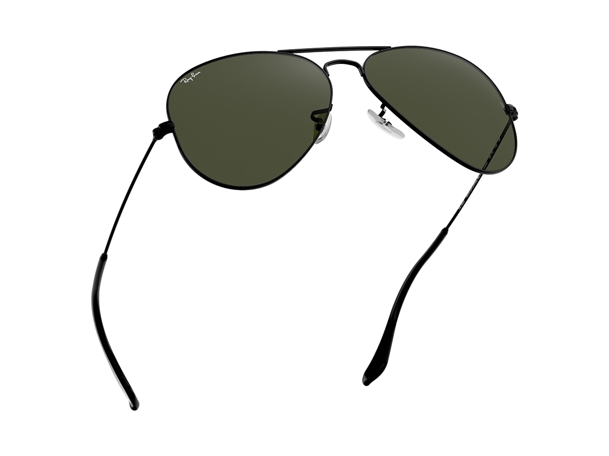 AVIATOR CLASSIC Sunglasses in Black and G-15 Green - RB3025 AVIATOR CLASSIC Sunglasses in Black and G-15 Green - RB3025