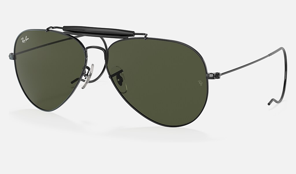 hatch mount moustache Outdoorsman Sunglasses in Black and Green | Ray-Ban®