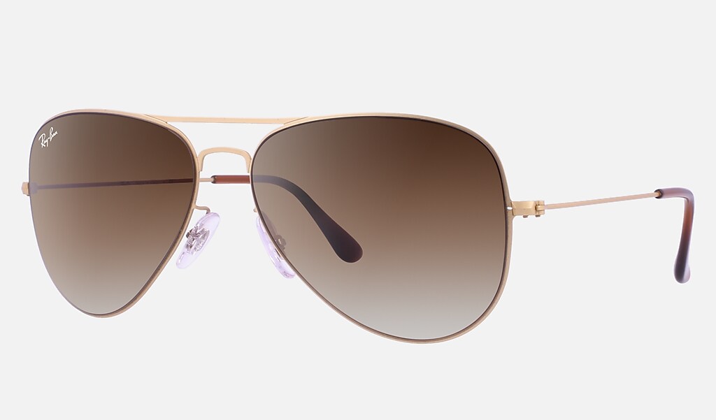 Aviator Flat Metal Sunglasses in Gold and Brown | Ray-Ban®