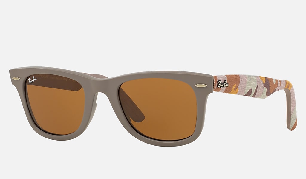 Original Wayfarer Urban Camouflage Sunglasses in Matte Beige and Brown | Ray -Ban®