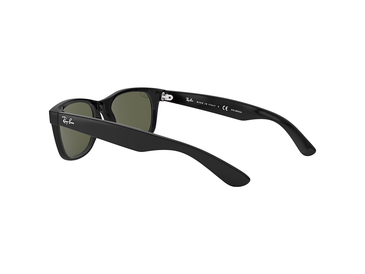 NEW WAYFARER CLASSIC Sunglasses in Black and Green 