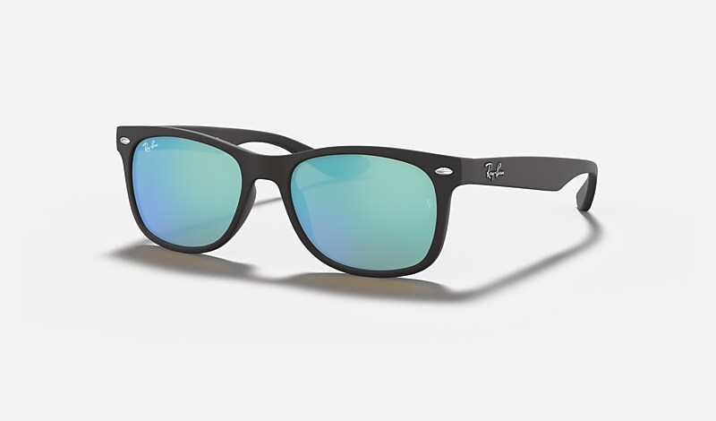 NEW WAYFARER KIDS Sunglasses in Black and Blue - RB9052S | Ray-Ban® US