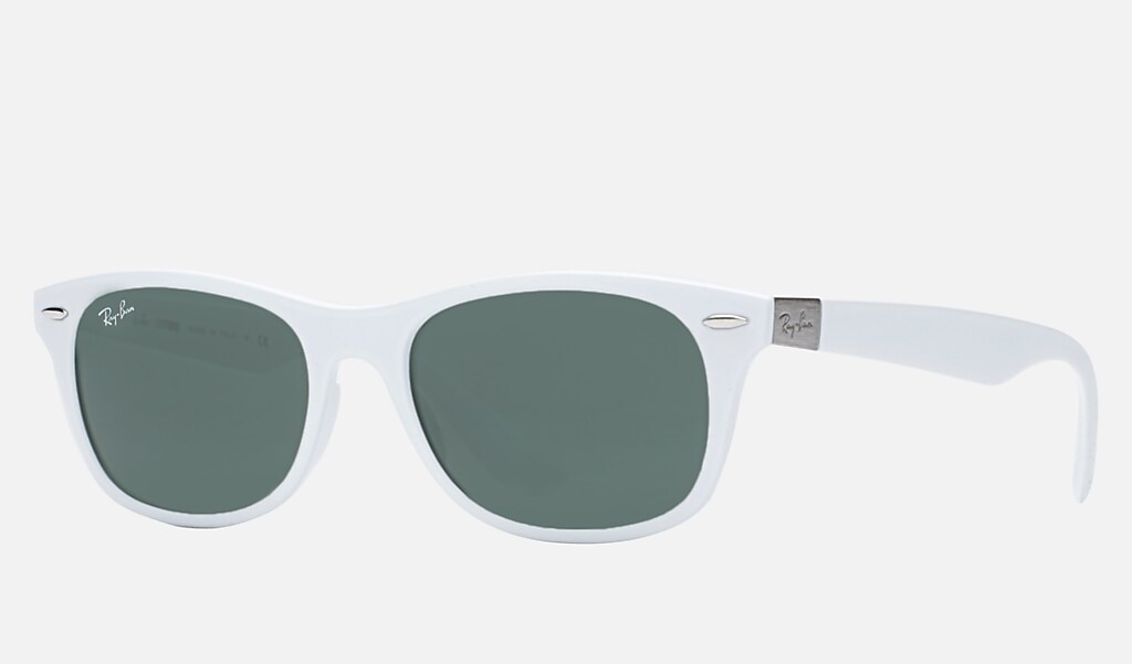 Vrijwel kussen uitglijden New Wayfarer Liteforce Sunglasses in White and Green | Ray-Ban®