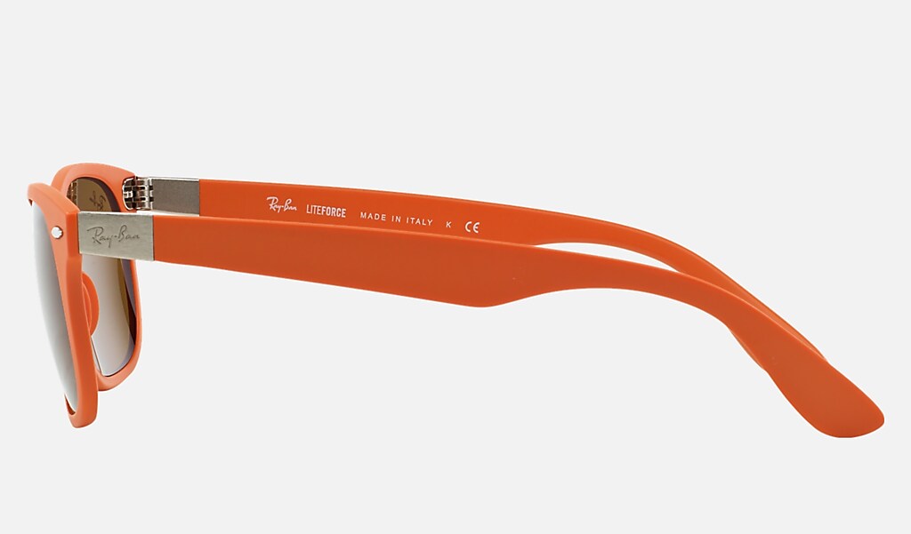 Sleutel Meevoelen droogte New Wayfarer Liteforce Sunglasses in Orange and Brown | Ray-Ban®