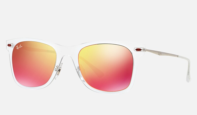 WAYFARER LIGHT RAY Sunglasses in Transparent and Red - RB4210