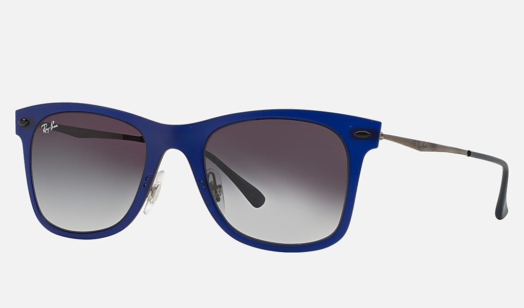 Wayfarer Light Ray Sunglasses in Blue and Grey | Ray-Ban®