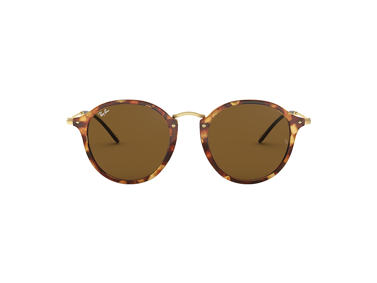ROUND FLECK Sunglasses in Brown Havana and Brown - RB2447 | Ray-Ban® US