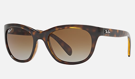 Ray Ban: Up to 50% Off Seasonal Sale