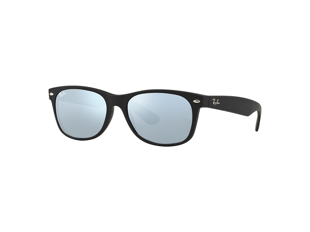 New Flash in Black and Silver | Ray-Ban®