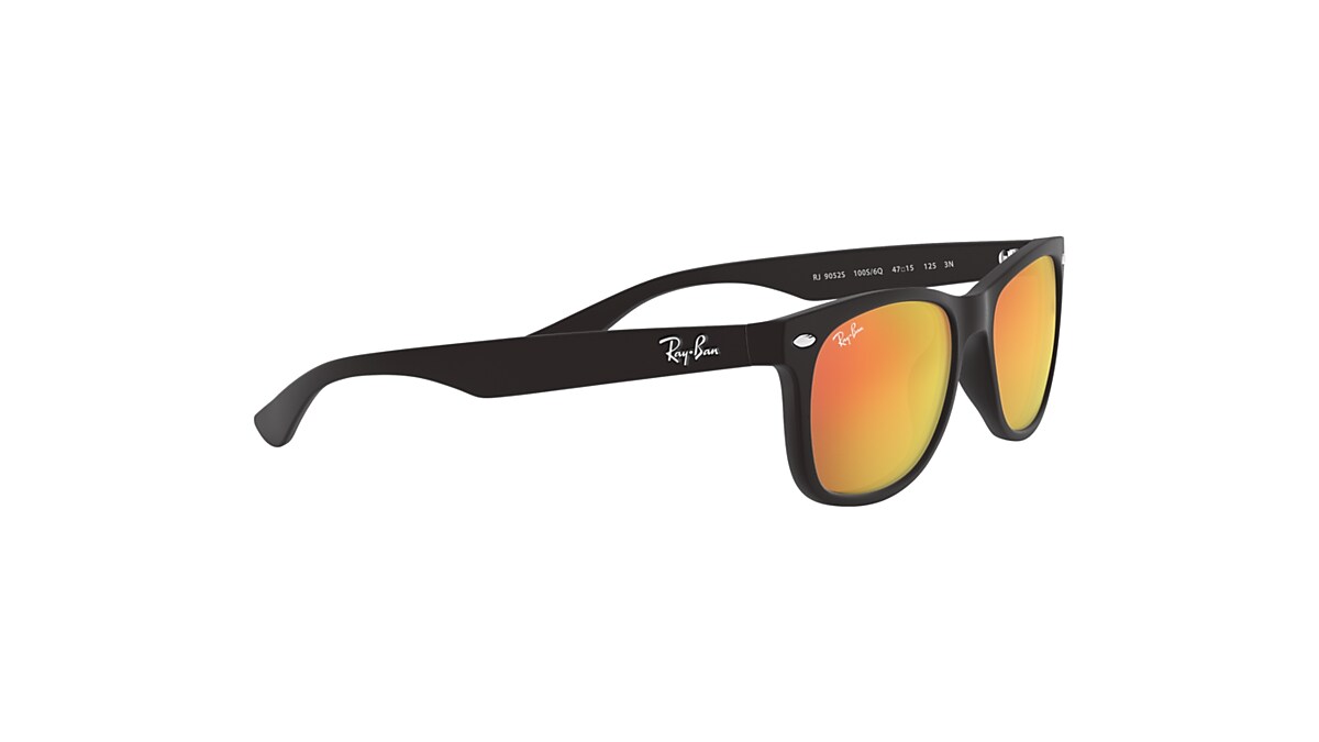 NEW WAYFARER KIDS Sunglasses in Black and Red - Ray-Ban