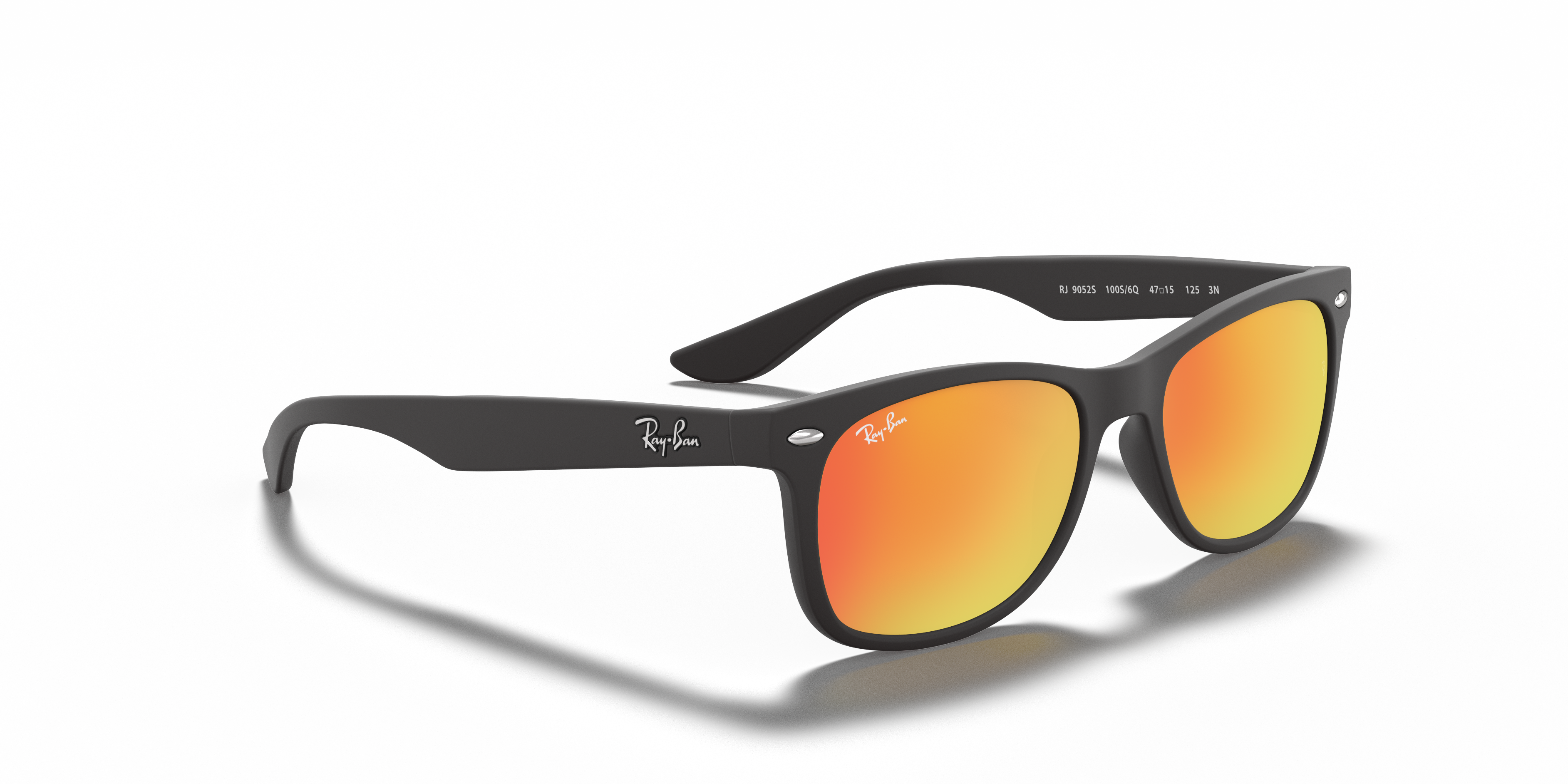 New Wayfarer Kids Sunglasses in Black and Red | Ray-Ban®