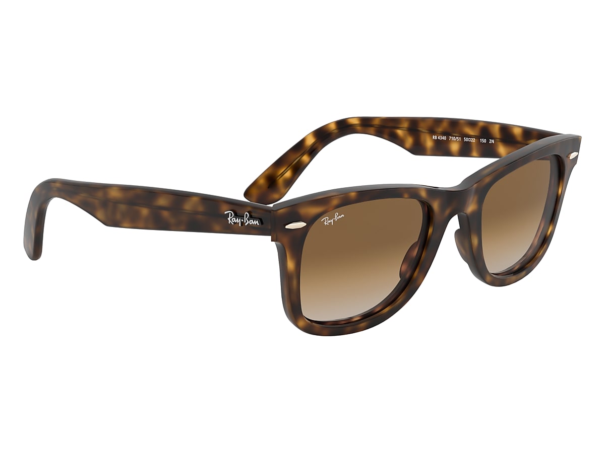 Wayfarer Ease Sunglasses in Tortoise and Light Brown | Ray-Ban®