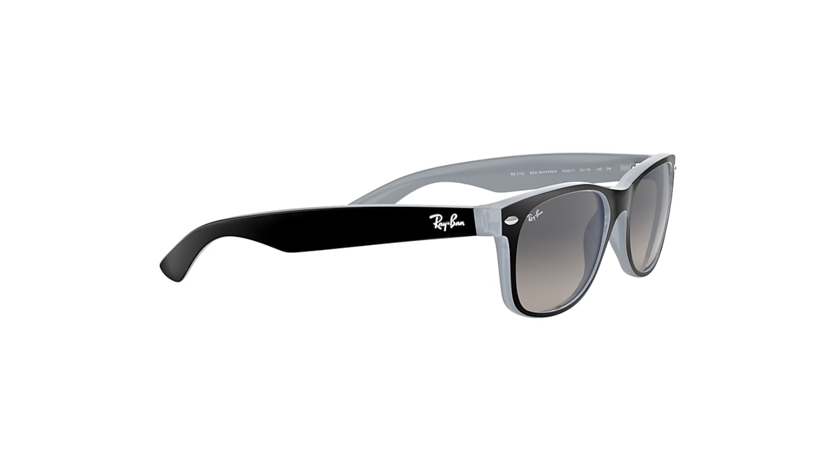 New Wayfarer Color Mix Sunglasses in Black and Grey | Ray-Ban®
