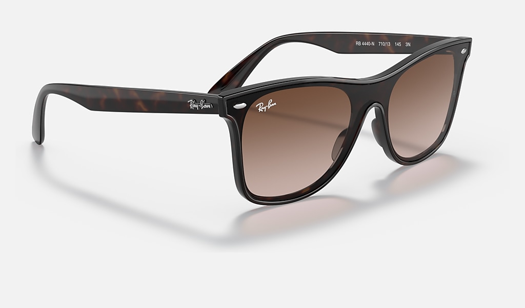 Blaze Wayfarer Sunglasses in Light Havana and Brown | Ray-Ban®