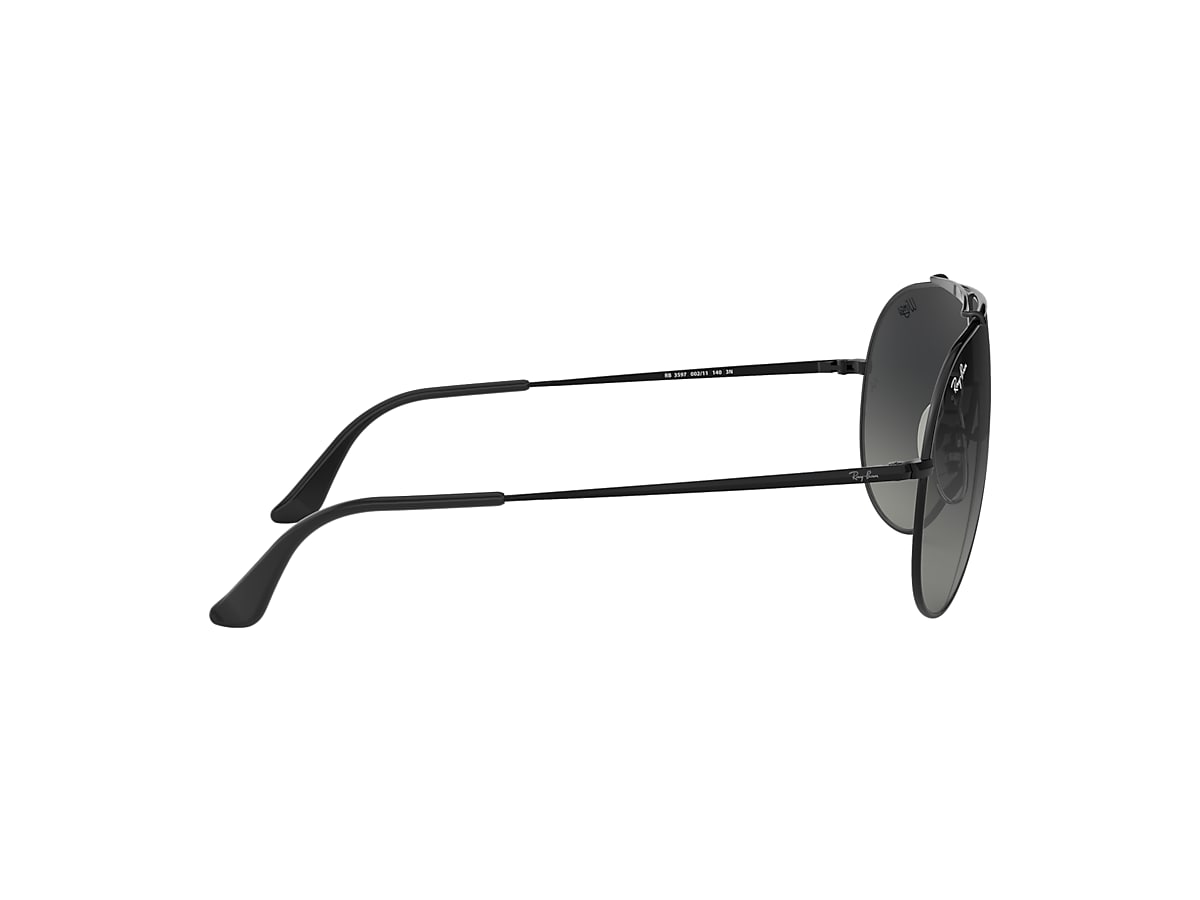 Wings Sunglasses in Black and Grey | Ray-Ban®