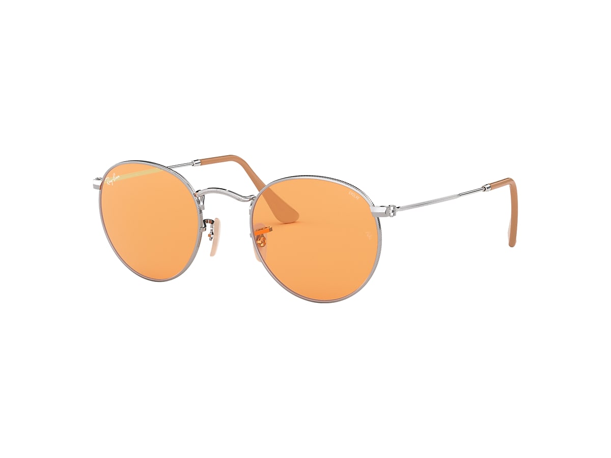 Round Washed Evolve Sunglasses in Silver and Orange Photochromic | Ray-Ban®