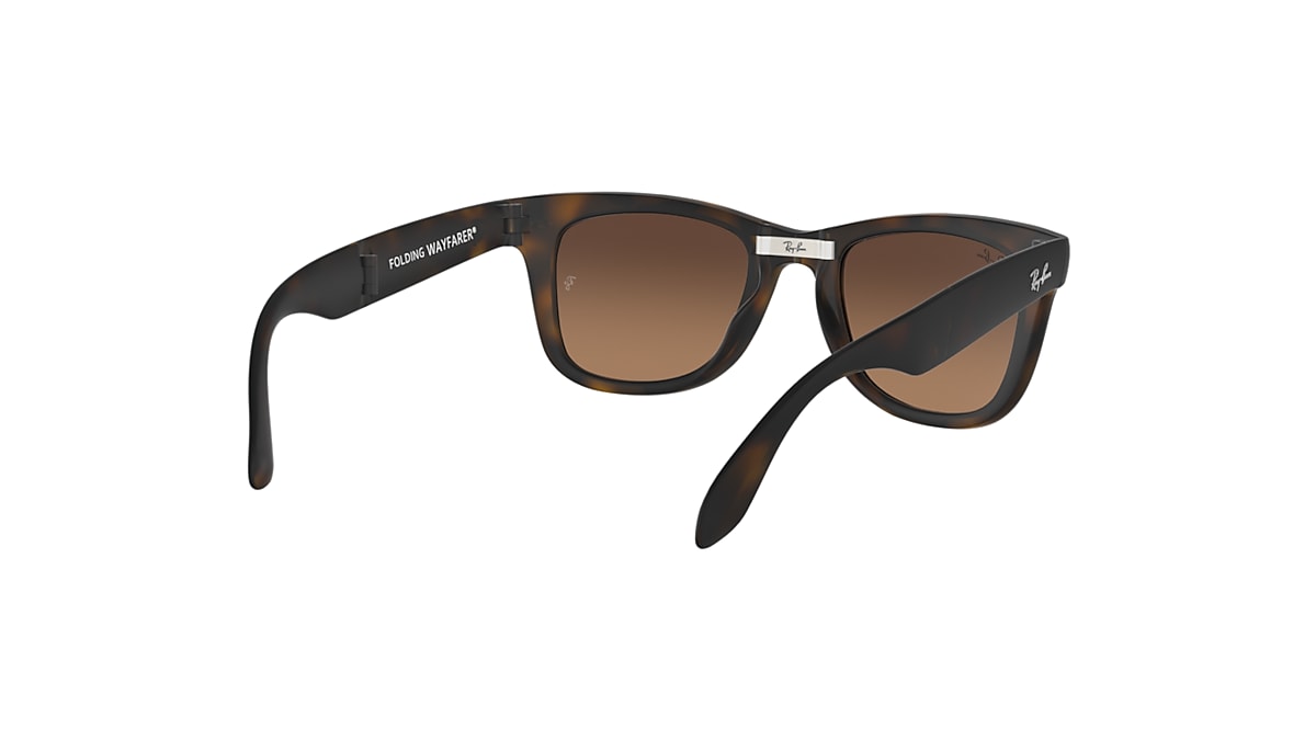 レイバン公式ストア】 Ray-Ban® WAYFARER FOLDING GRADIENT サングラス