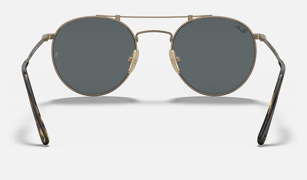 Round Double Bridge Titanium Sunglasses in Antique Gold and Grey | Ray-Ban®
