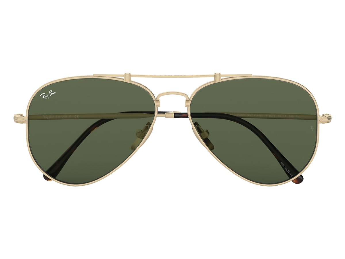 Aviator Sunglasses in Gold and Green |