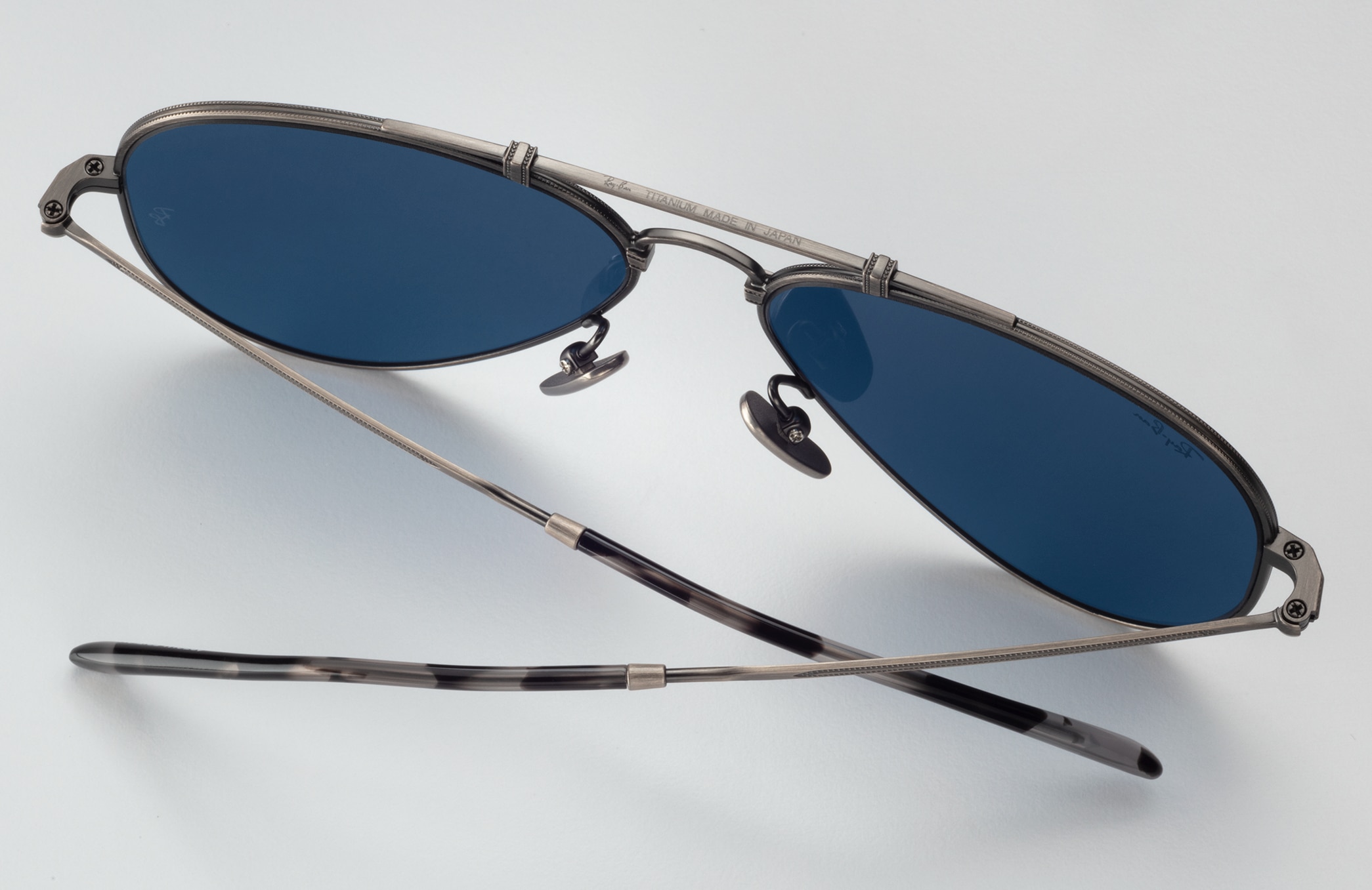 ray ban titanium aviator sunglasses