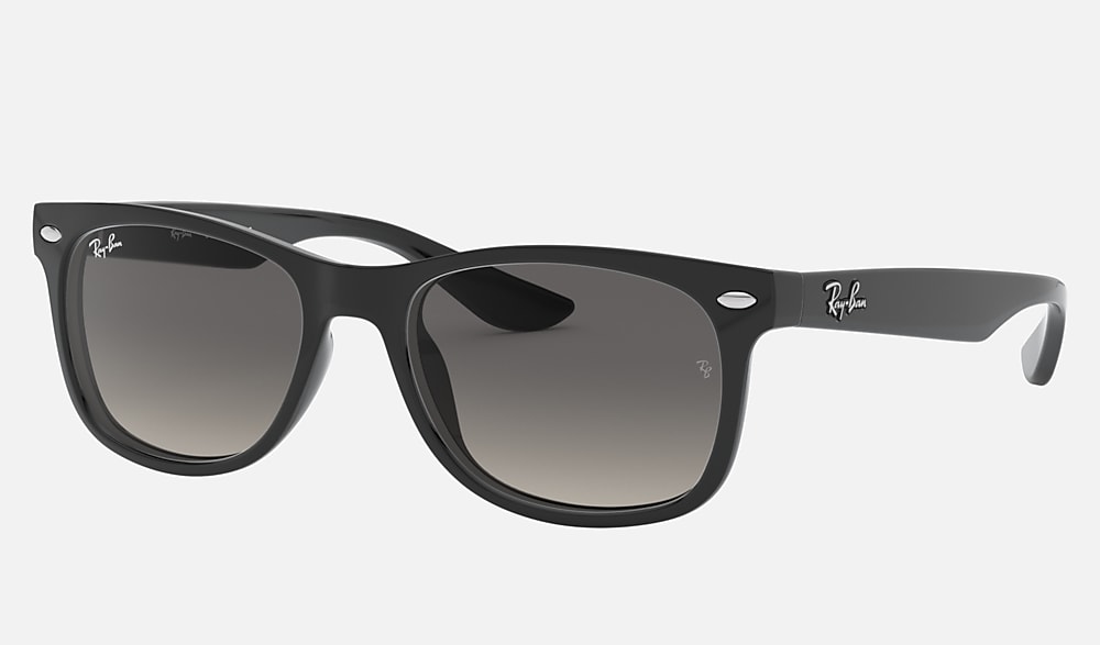 NEW WAYFARER KIDS Sunglasses in Black and Light Grey/Dark Grey (47
