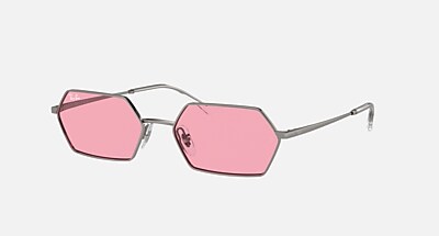 YEVI BIO-BASED Sunglasses in Gunmetal and Pink - RB3728 | Ray-Ban®