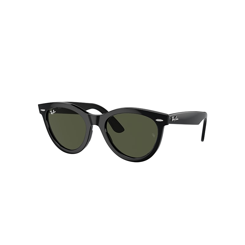 Óculos de Sol Ray-Ban estilo wayfarer.