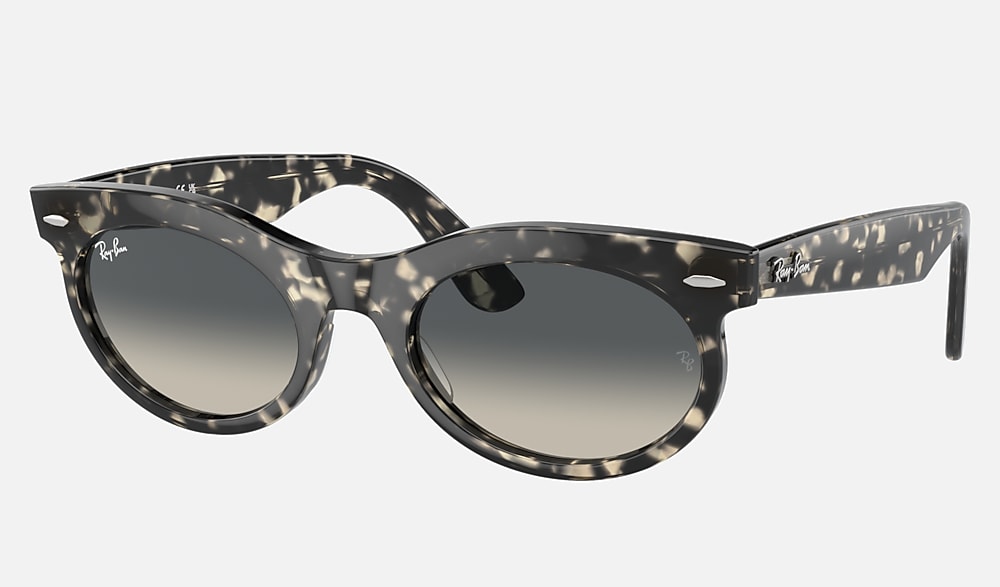 WAYFARER OVAL Sunglasses in Grey Havana and Grey - RB2242F | Ray-Ban®
