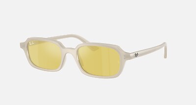 ZURI BIO-BASED Sunglasses in Cloudy Warm White and Yellow Mirror