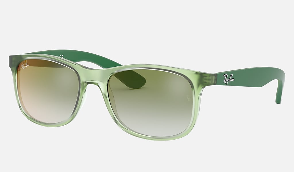 Rb9062s Kids Sunglasses in Transparent Green and Green/Red | Ray-Ban®