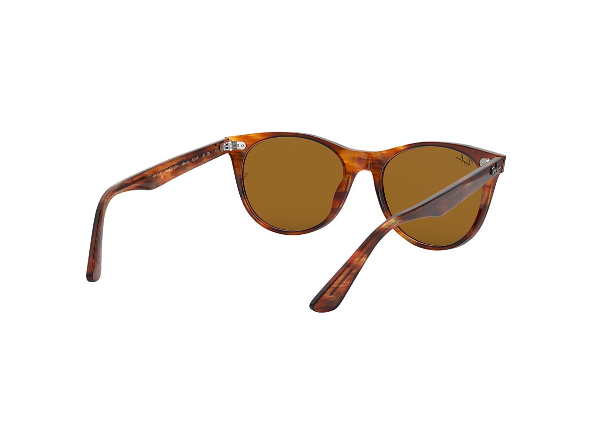WAYFARER II CLASSIC Sunglasses in Striped Havana and Brown 