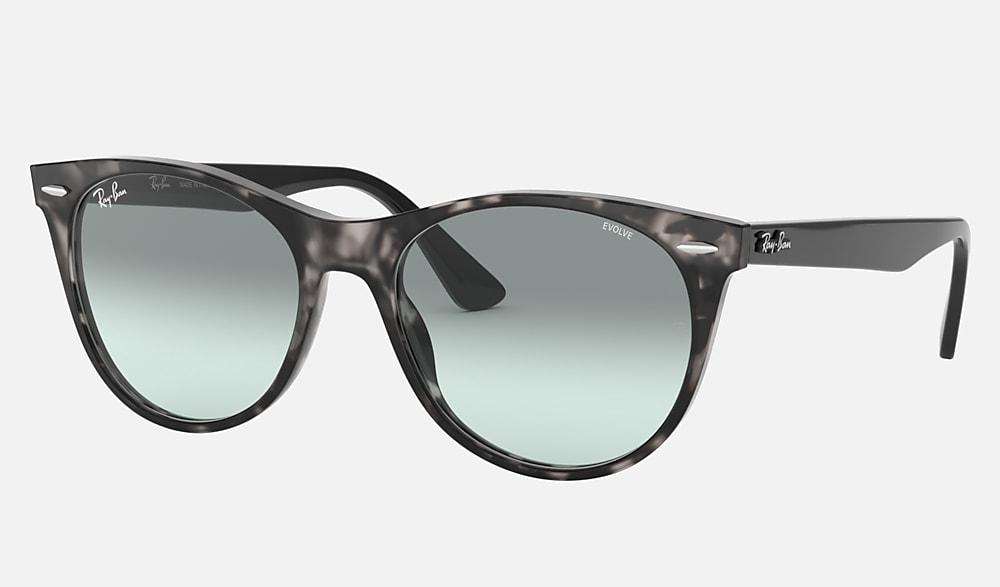 Ray-Ban Wayfarer II RB2185F 1250/AD グレイ 8056597046800__002.png?