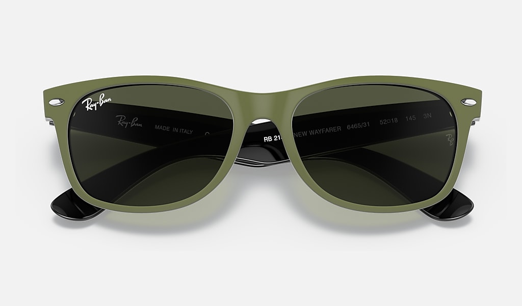 New Wayfarer Color Mix Sunglasses in Green and Green | Ray-Ban®