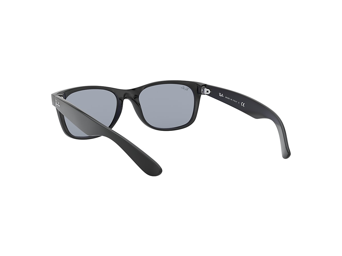 レイバン公式ストア】 Ray-Ban® NEW WAYFARER WASHED LENSES