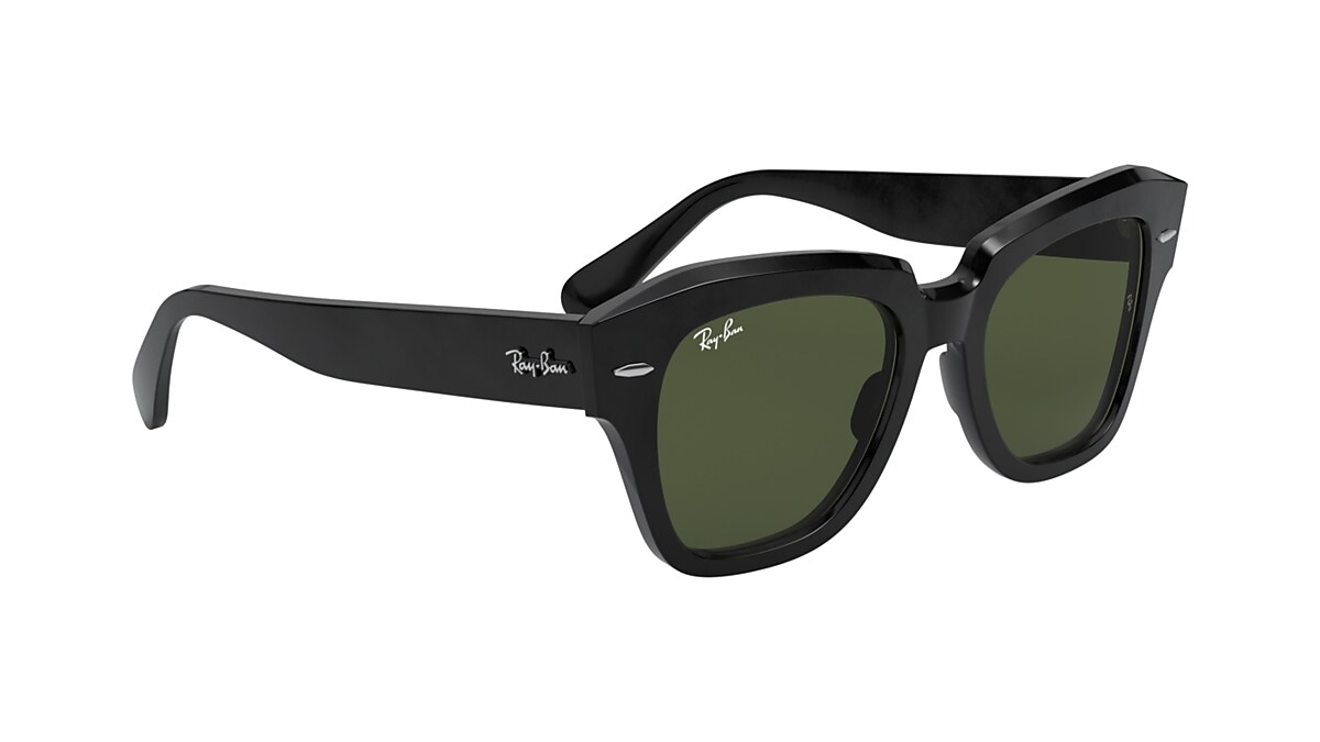 STATE STREET Sunglasses in Black and Green - RB2186 | Ray-Ban® US