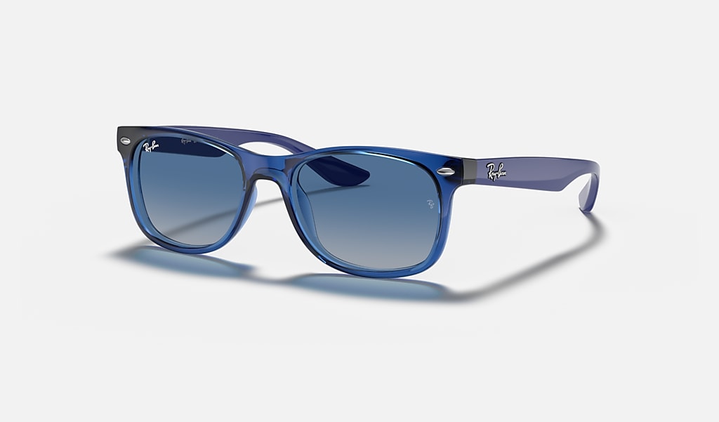 New Wayfarer Kids Sunglasses in Transparent Blue and Blue | Ray-Ban®
