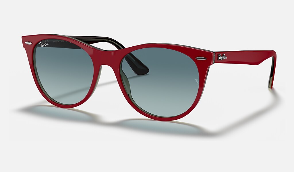 Wayfarer Ii Classic Sunglasses in Red and Blue | Ray-Ban®