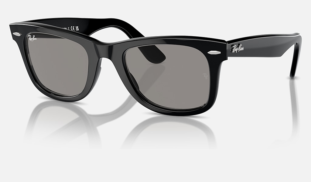 Wayfarer Sunglasses in Black and Grey | Ray-Ban®